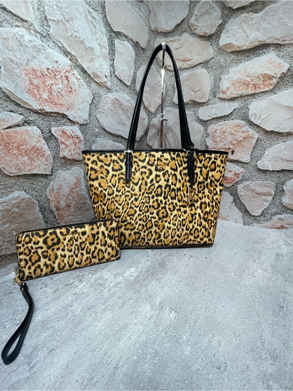 Michael Kors Charm Meduim Carryall Tote Cheetah Print & Matching Wallet Marigold